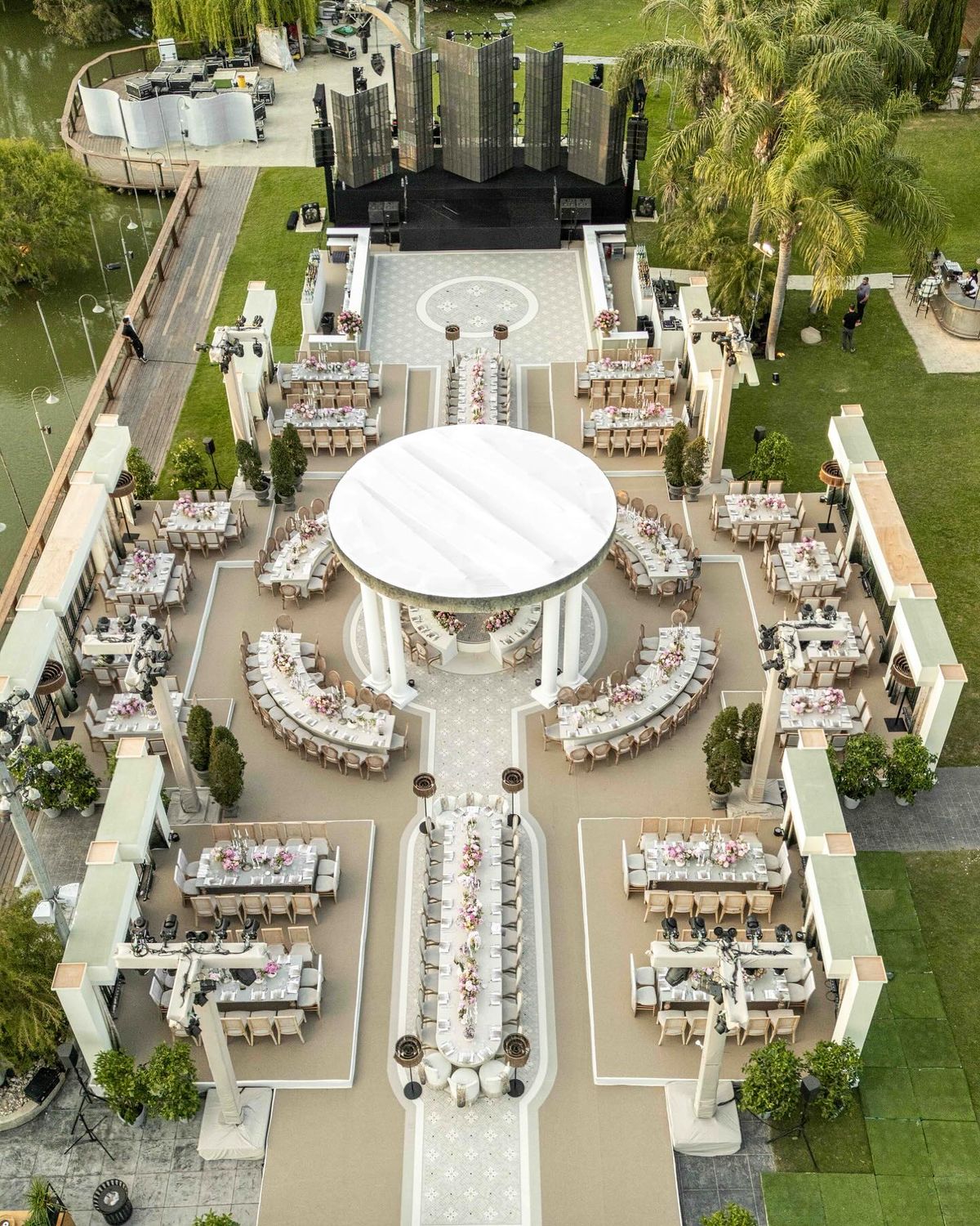 برگزاری مراسم | راهنمای کامل انتخاب بهترین خدمات تشریفات